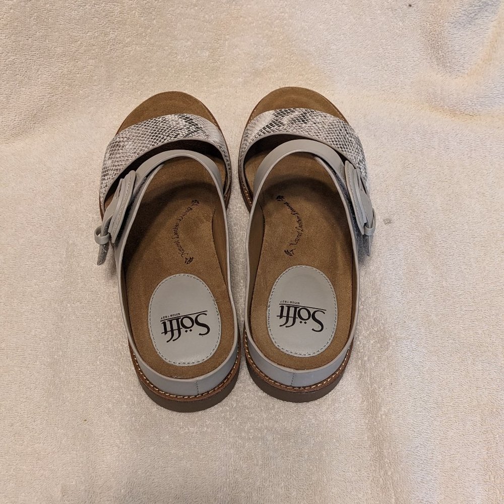 Sofft Braye Light Grey/Natural Leather Slide Sandals - Picture 2 of 5